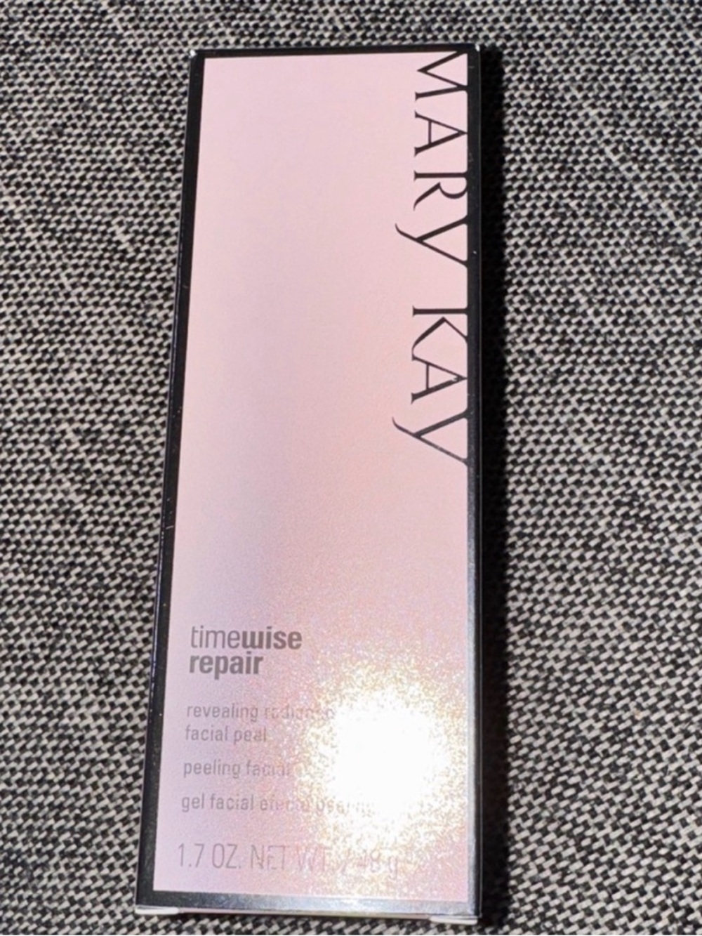 Mary Kay Timewise Revealing Radiance Facial Peel - Picture 2 of 3